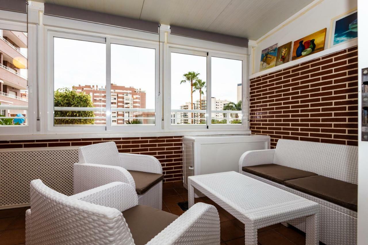 Hola Apartment Benidorm Eksteriør bilde